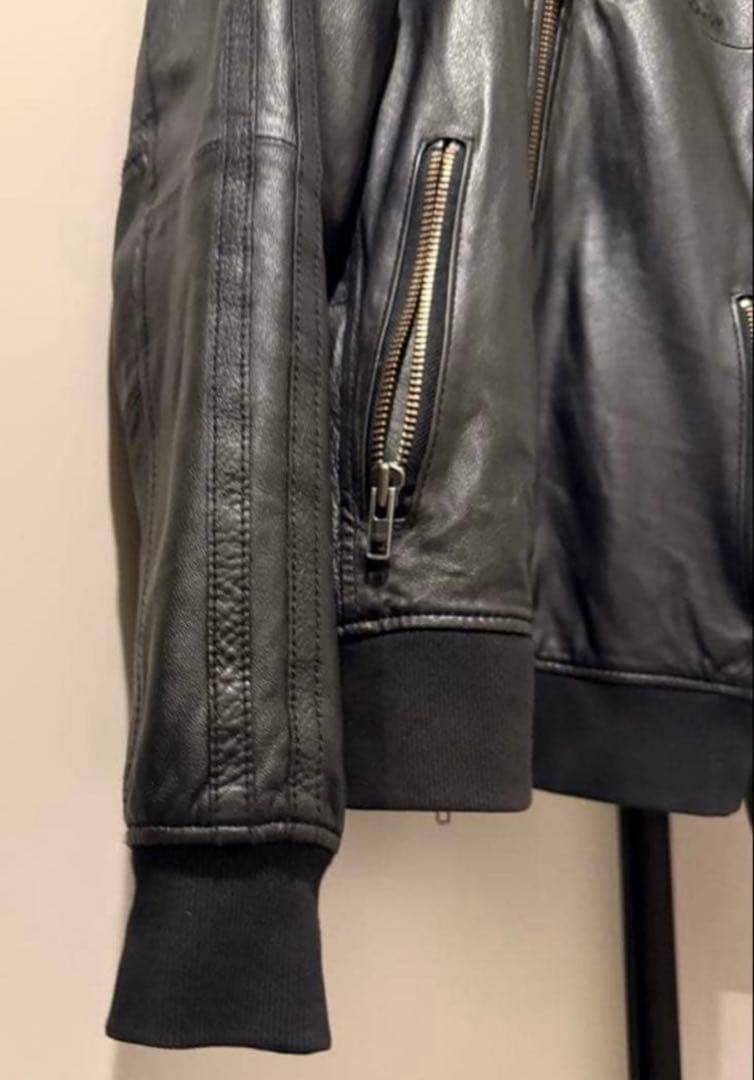 【美品】AVIREX ブラックレザージャケット本革