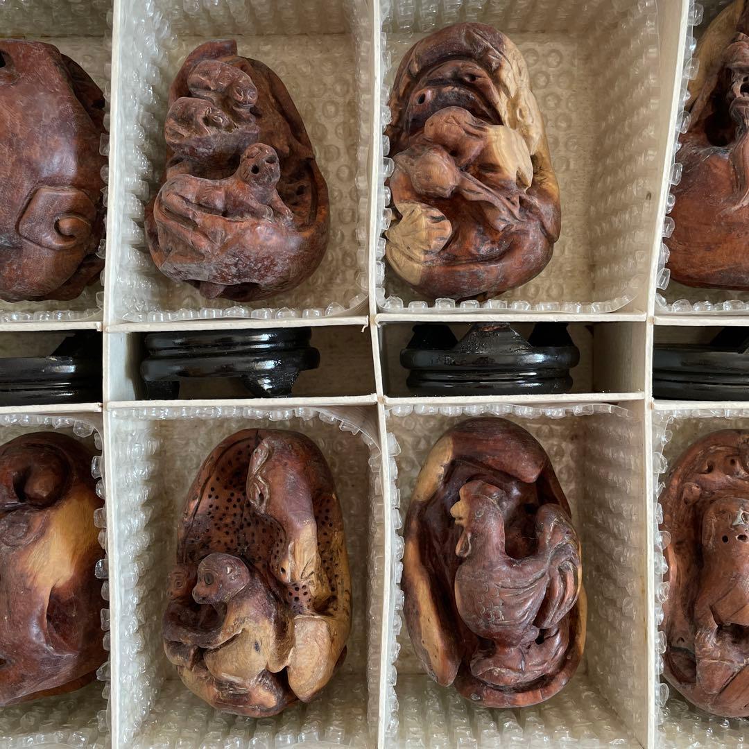 中国美術　干支 木彫り 12個セット 十二支 木製置物　アンティーク　China