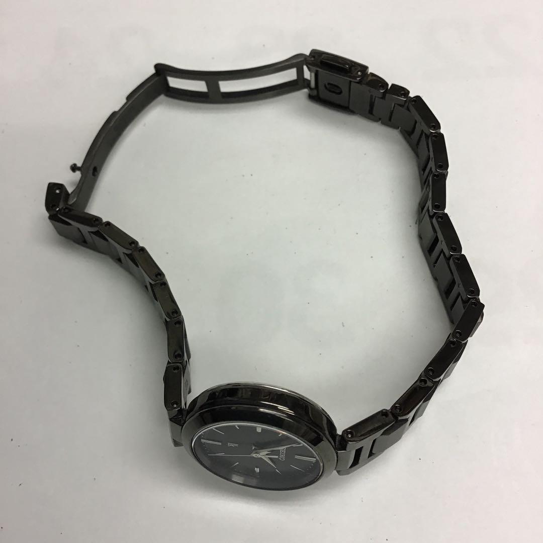 超美品　SEIKOセイコー　LUKIAルキア　ソーラー時計 SSVR141