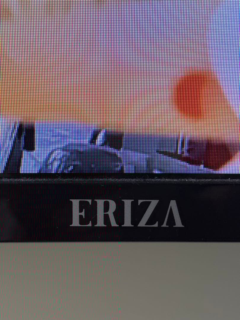 32インチ　液晶テレビ　2019年製　リモコン付き