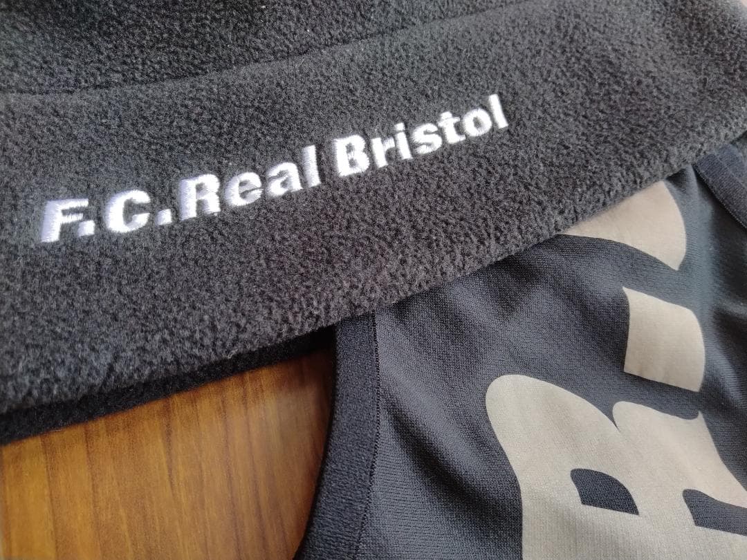 F.C.Real Bristolブリストル ネックウォーマー付きフリースキャップ