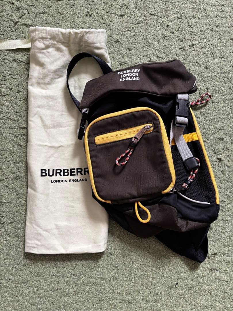 バーバリー　ボディーバッグ