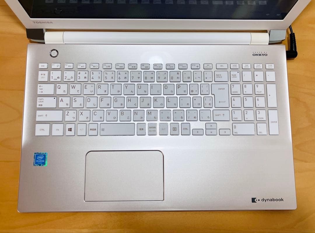 【美品】ノートパソコン　高性能　SSD256/メモリ8/カメラ/オフィス