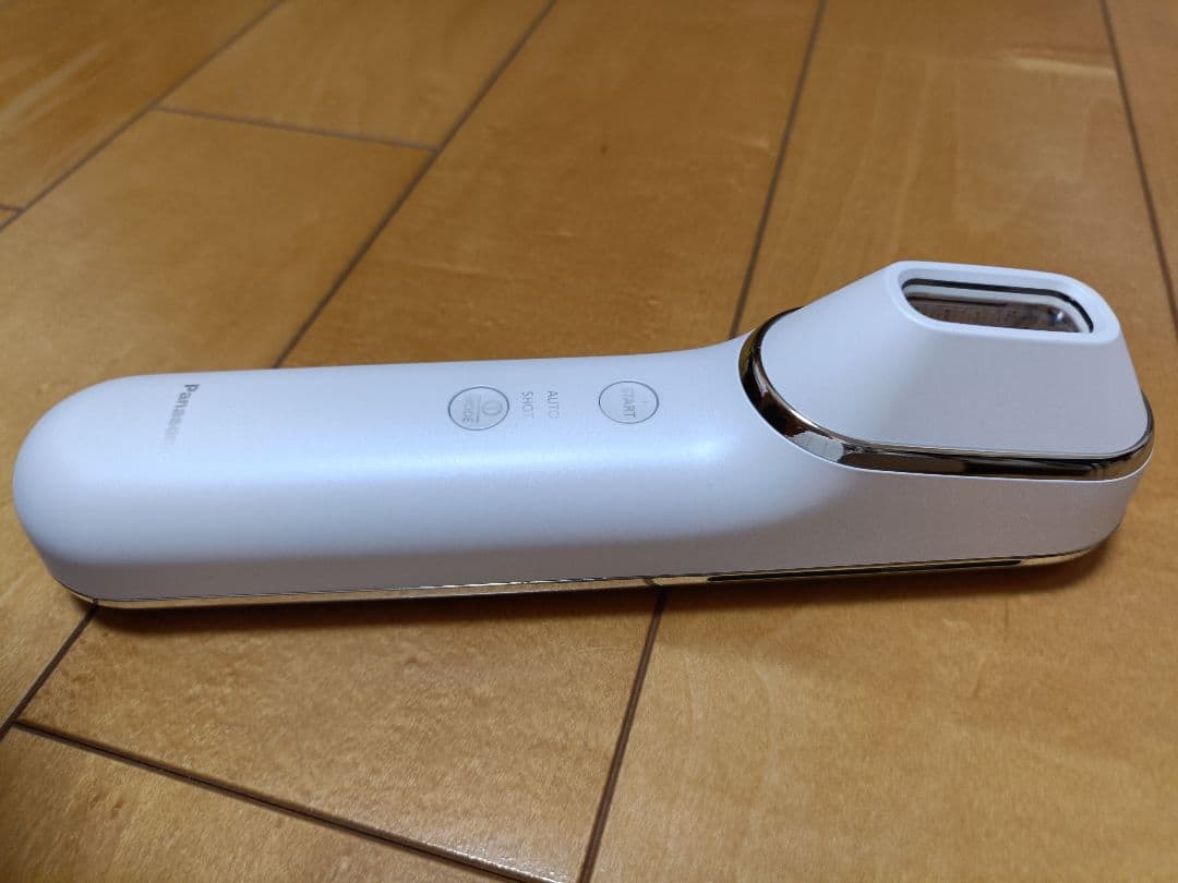 Panasonic 光美顔器 フォト ブライトショット EH-SL85-W