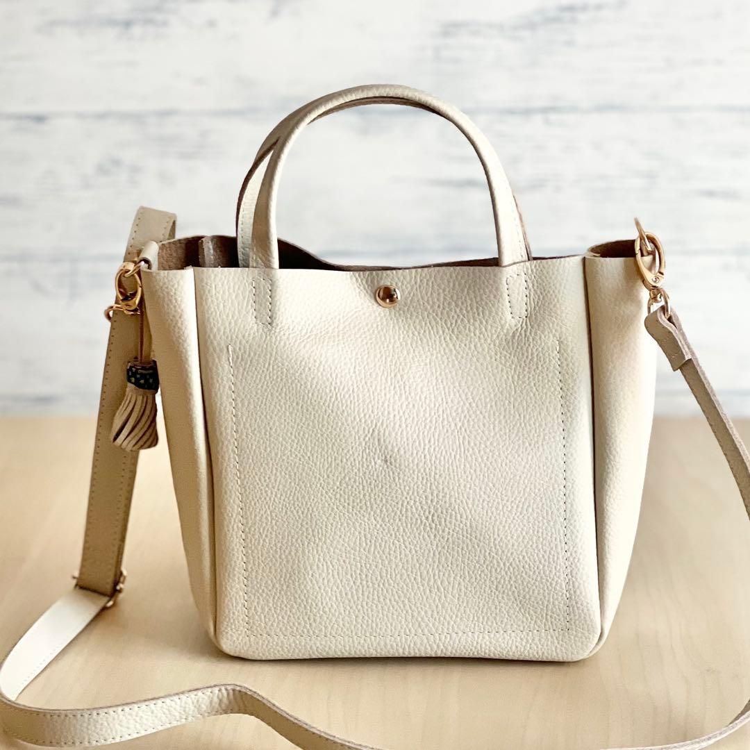 中秋の名月セール‼️ トート型本革ショルダーバッグ　MB510-015