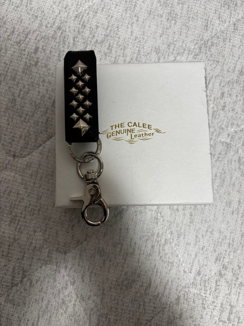 小物 CALEE STUDS LEATHER SNAP KEY RING