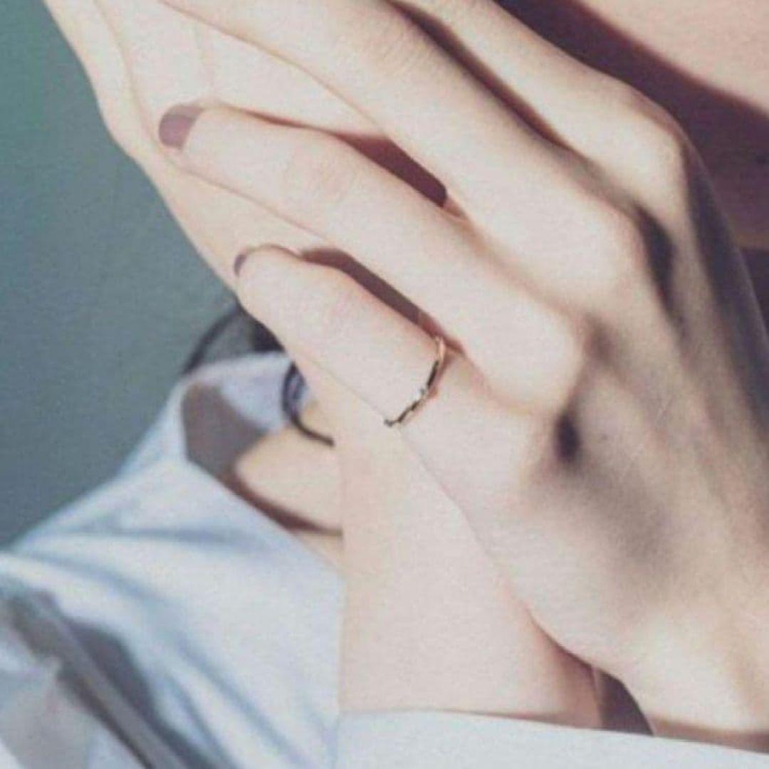 美品【エテ】ダイヤモンド 3号 K10 ツイスト ピンキーリング