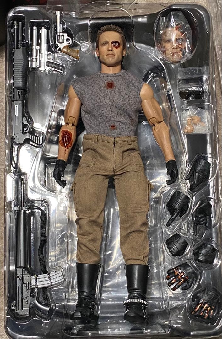 ホットトイズ ムービーマスターピース ターミネーター T-800ダメージ 襲撃版