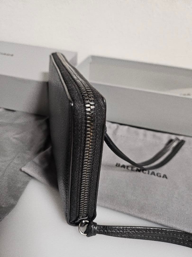 美品 バレンシアガ ネオ クラシック 長財布 コンチネンタルウォレット