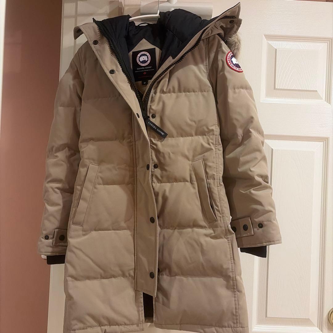 カナダグースダウンジャケット ベージュ