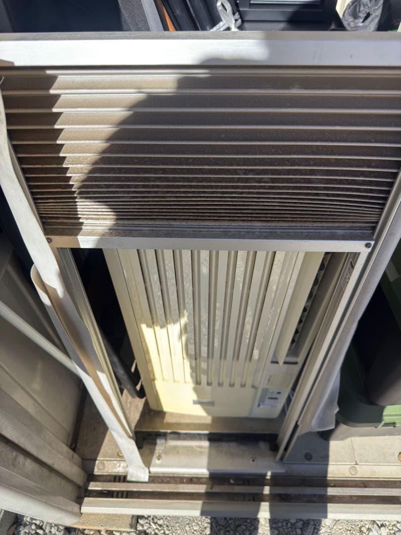 窓用エアコン ホワイト