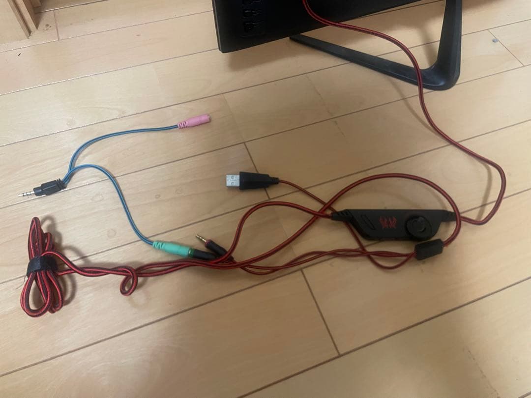 Astex液晶モニター21.5型＆G2000ヘッドホン