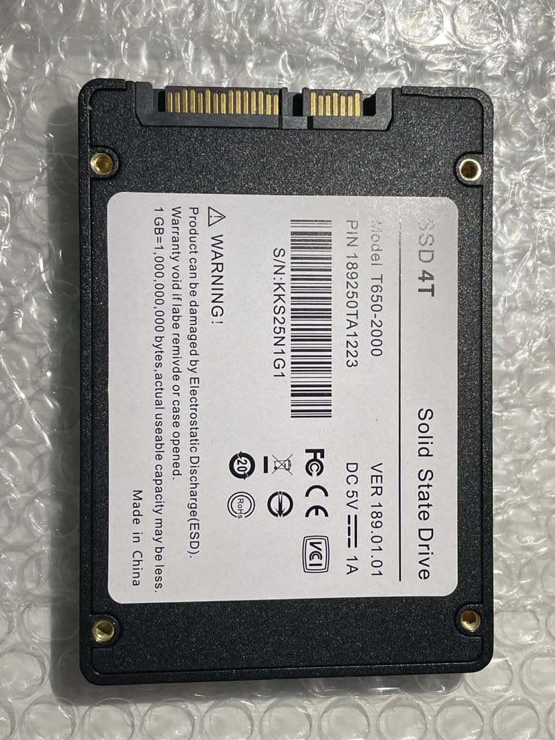 SSD 4TB 2.5インチ SATA 現状品(ジャンク扱い)