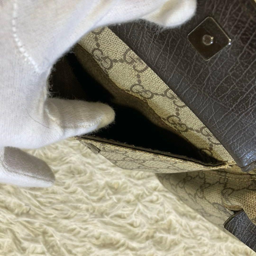 グッチ　ボディバッグ　ウエストポーチ レザー GG ポシェット