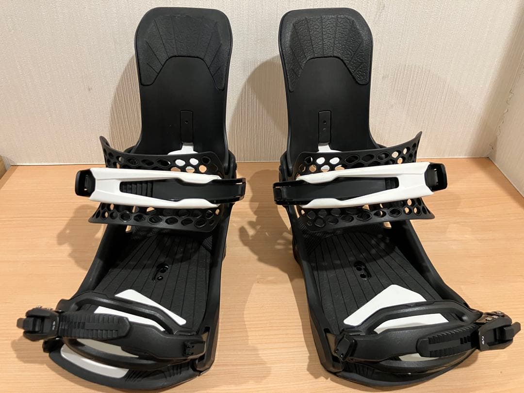 thirtytwo Fase スノーボードビンディング ブラック Mサイズ