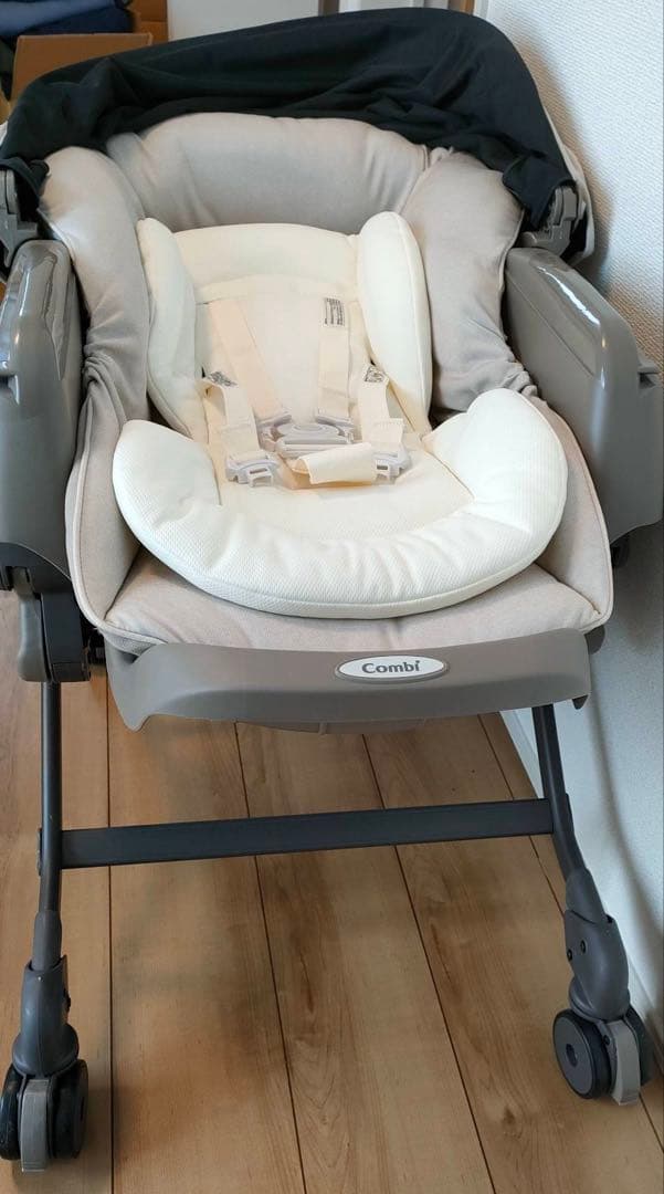 コンビ ネムリラコードレス AUTO SWING SS+