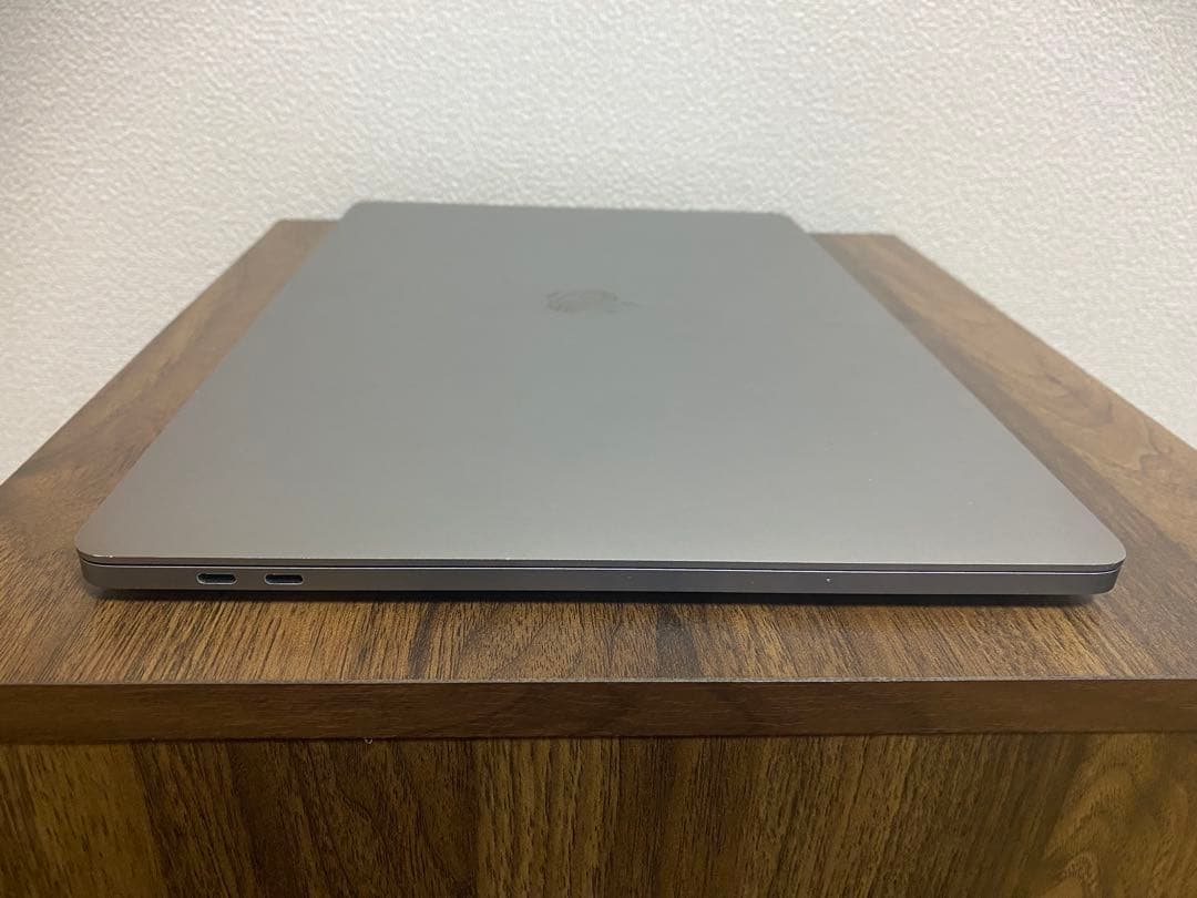 ジャンク扱い【通電確認済】Apple MacBook Pro 2019 16