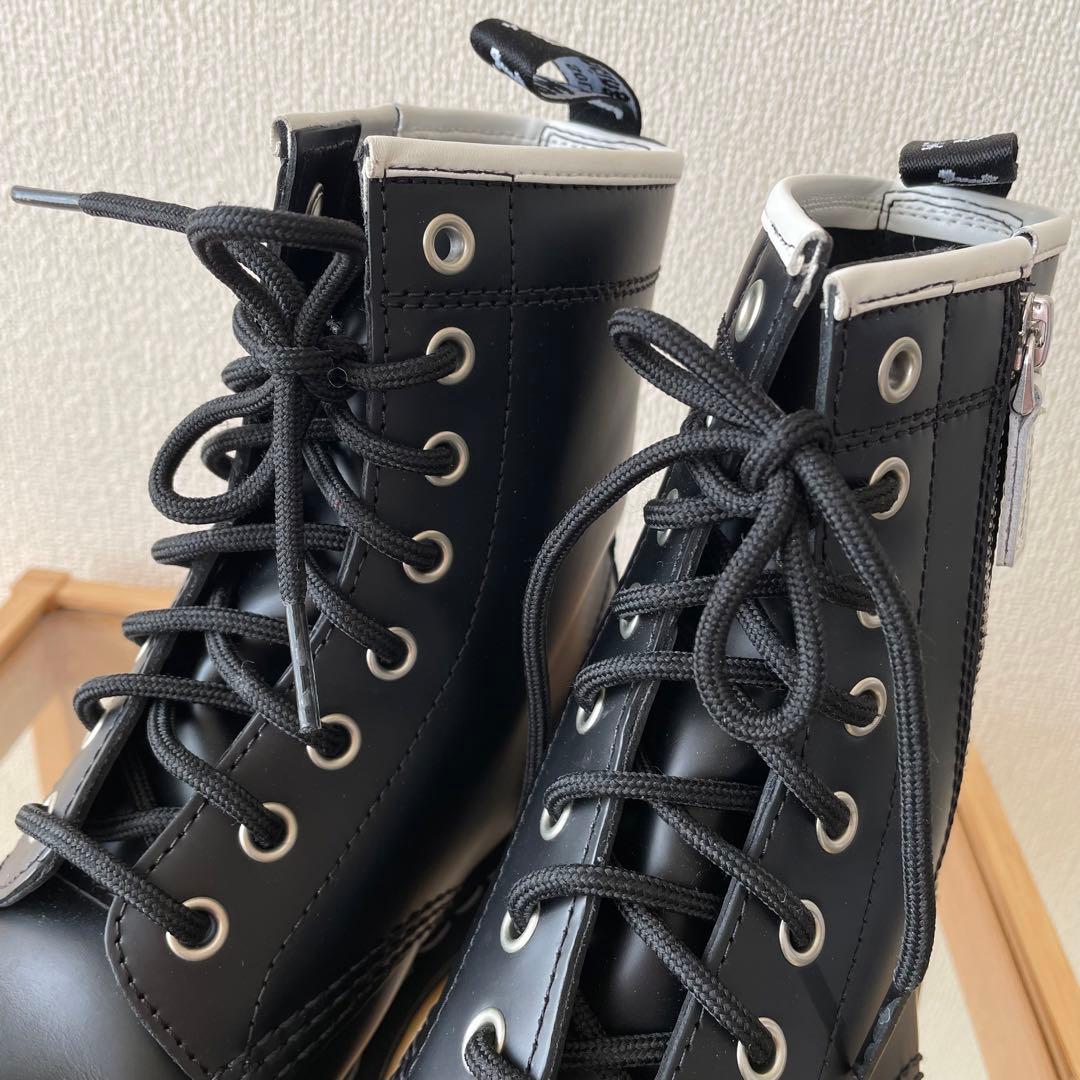 【24.0】ドクターマーチン ZIP 8ホールブーツ 日本限定 ホワイトステッチ