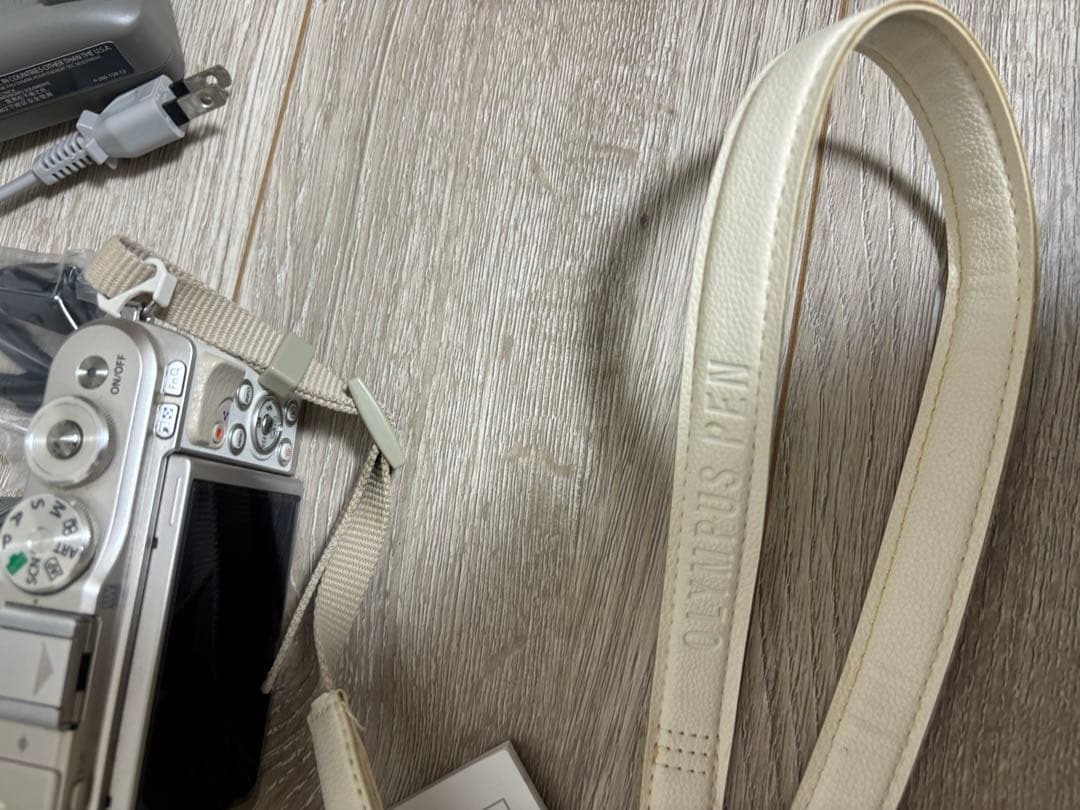 デジタルカメラ OLYMPUS pen e-pl9