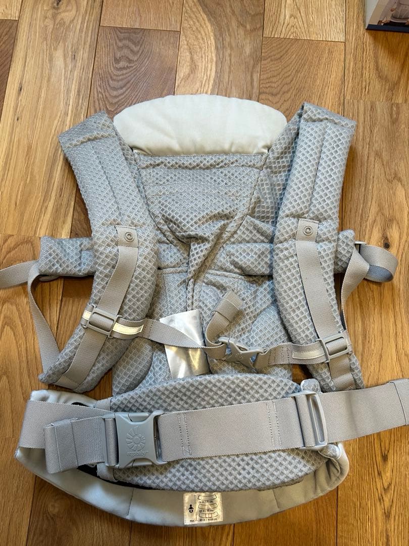 エルゴベビー オムニブリーズ 抱っこ紐 OMNI breeze グレー