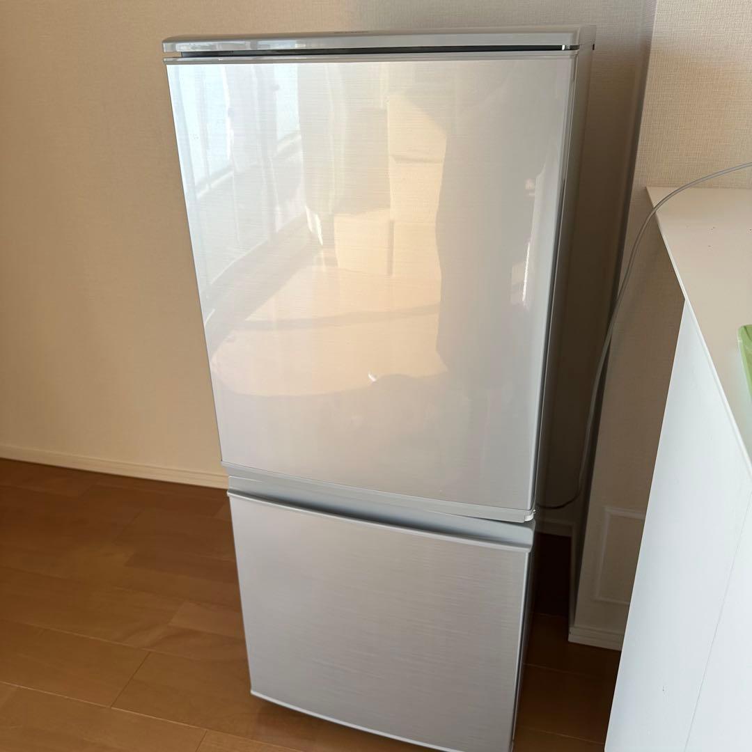 美品　SHARP ノンフロン冷凍冷蔵庫