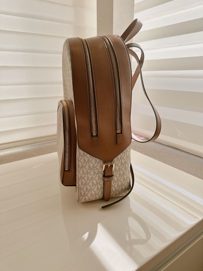 MICHAEL KORS バックパック ミディアム バニラ　リュック