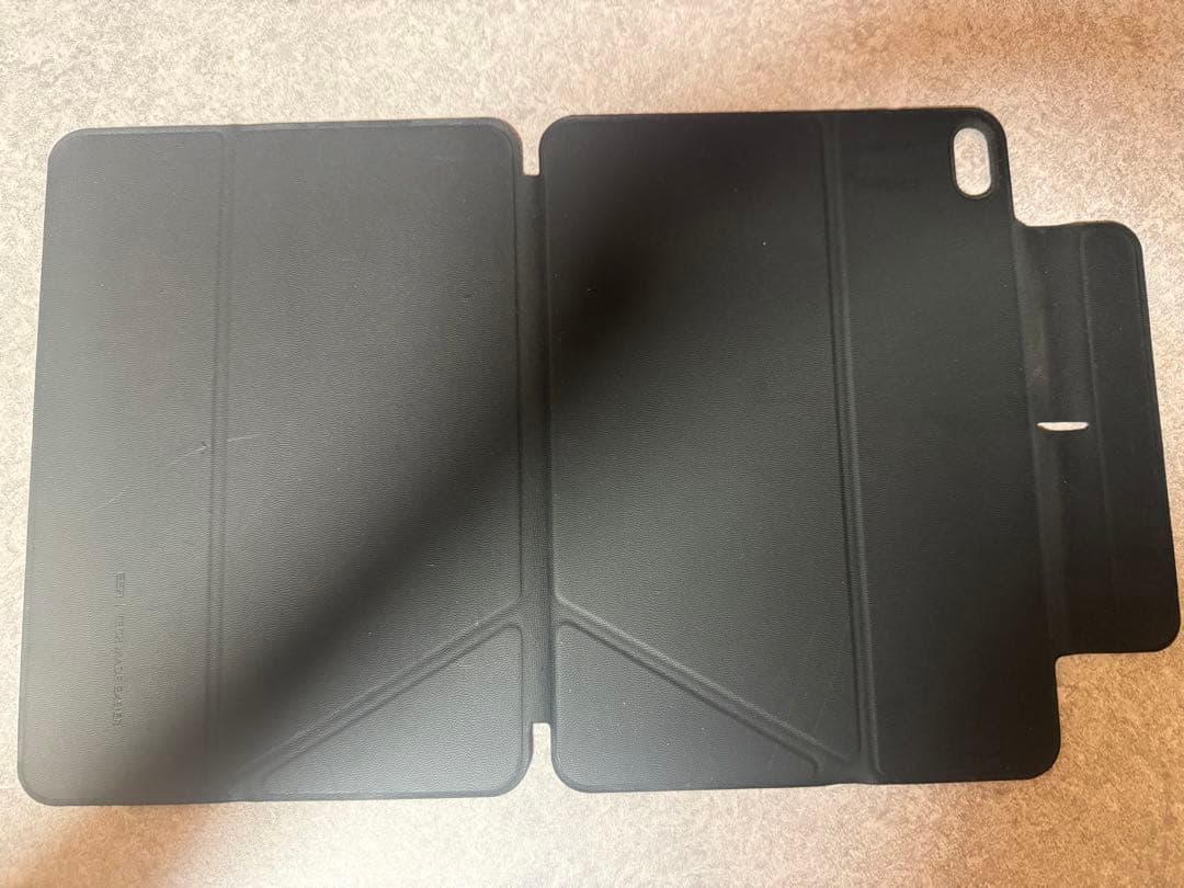 Apple iPad Air(第5世代)256GB Wi-Fi【カバー付き】