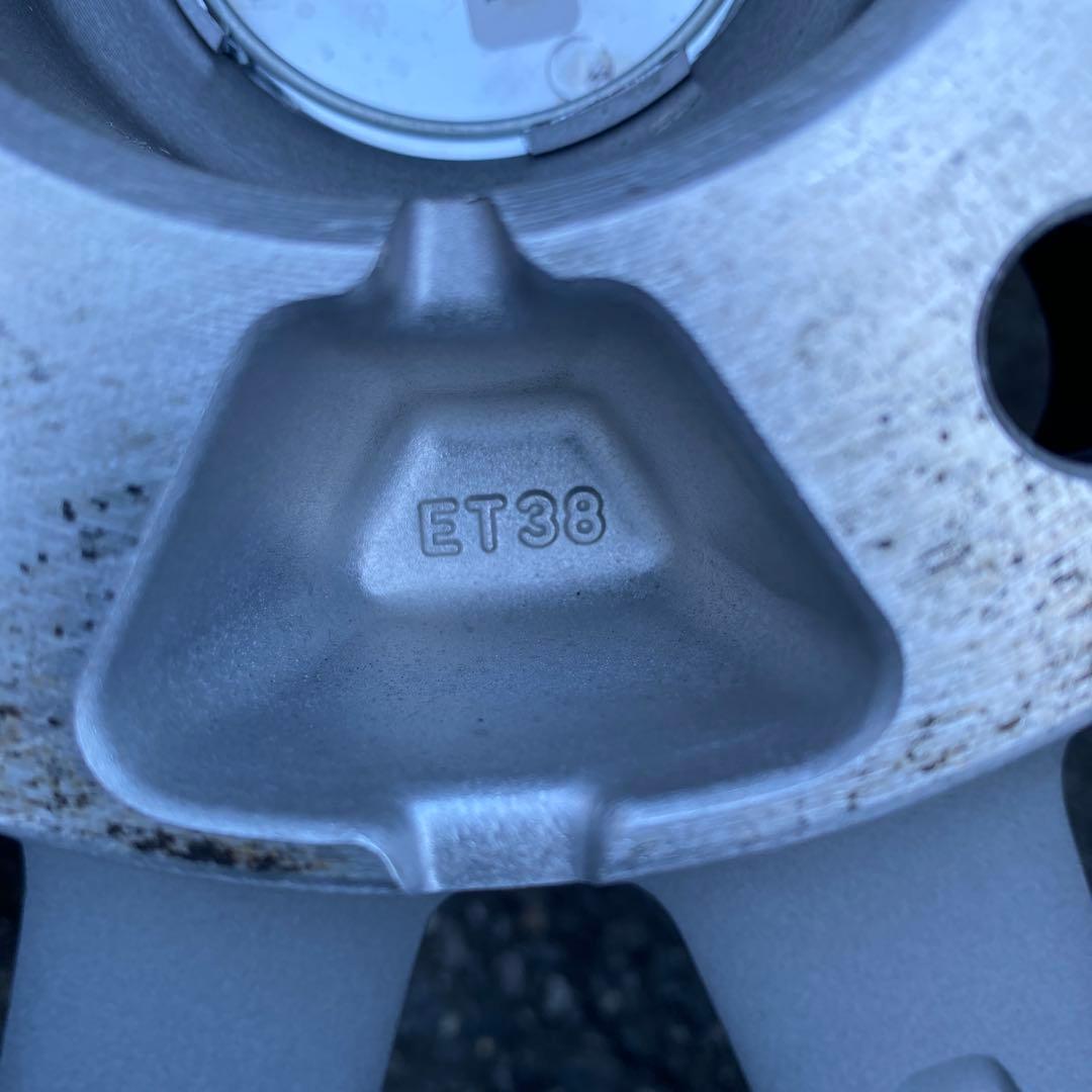 中古バリ溝ダンロップスタッドレスセット215/65R16 30系ヴェルファイア等