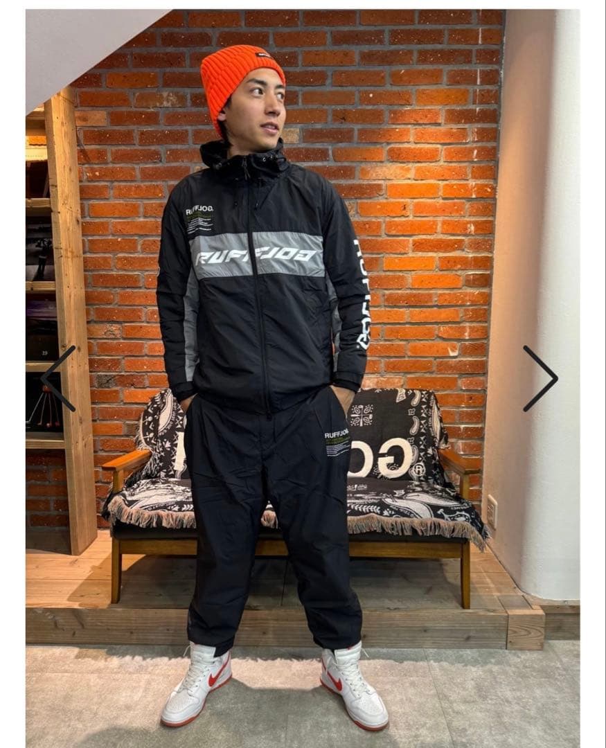 ⭐️新品未使用　ラフロッグ　ナイロンフードジャケット　サイズL ブラック