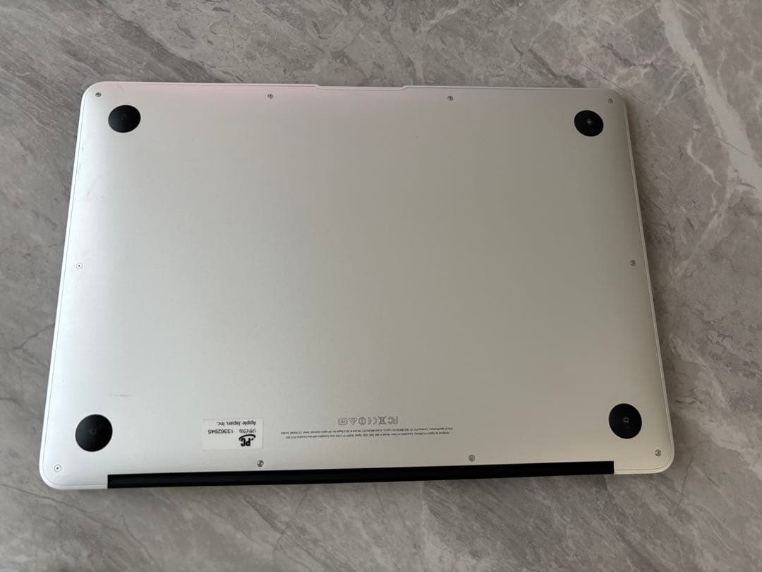 MacBook本体 Apple MacBook Air 13inch