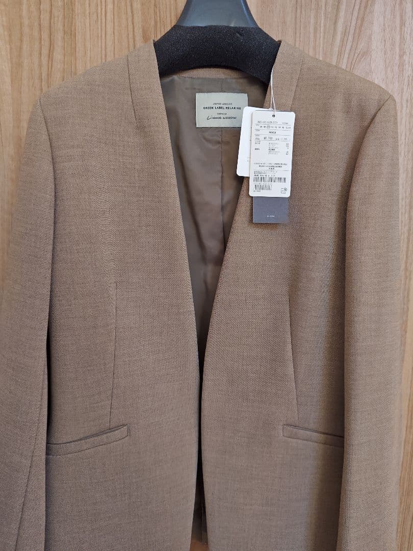 green label relaxing　スーツ上下　新品タグ付　MOCA 38