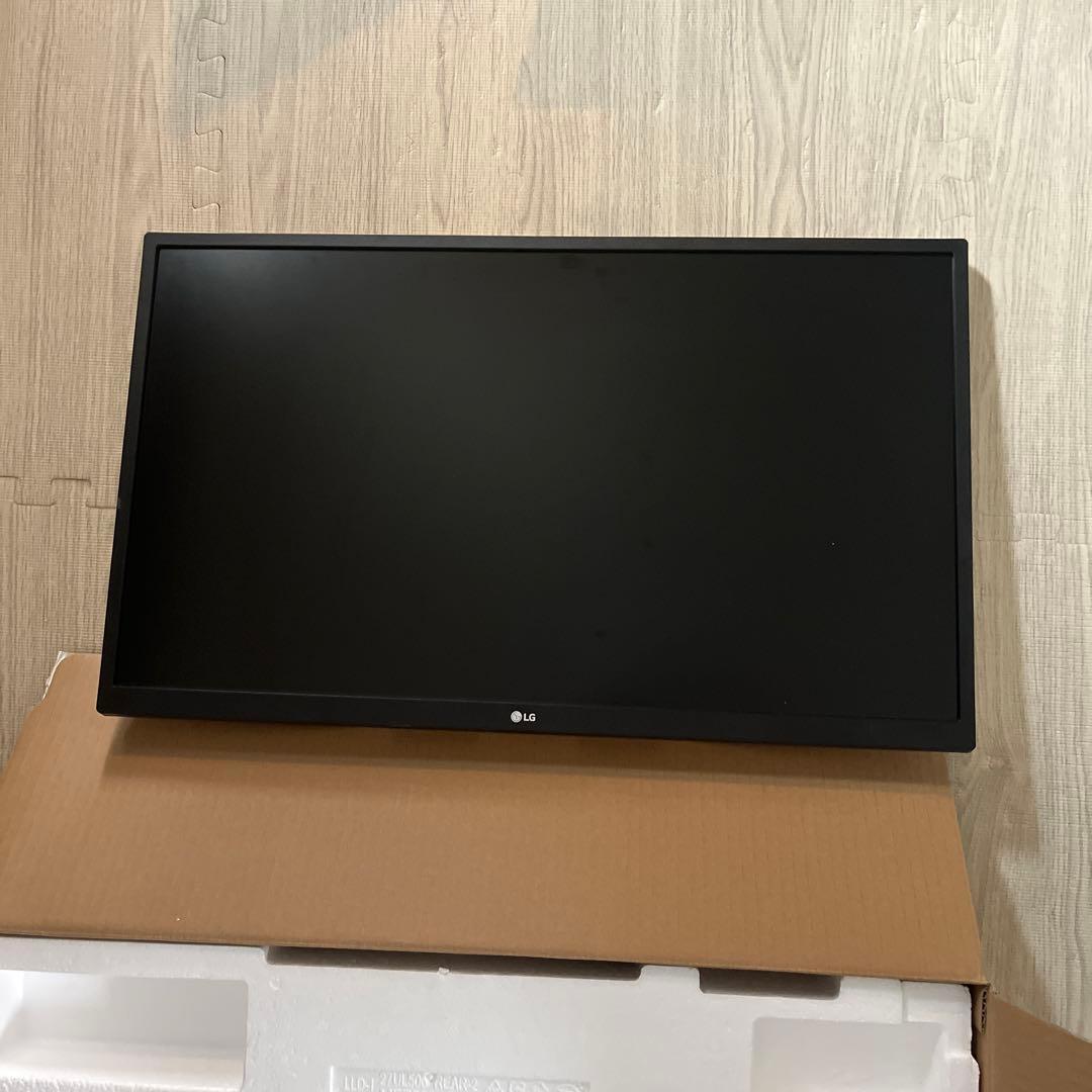 LG LG 27UL500 ディスプレイ・モニター本体