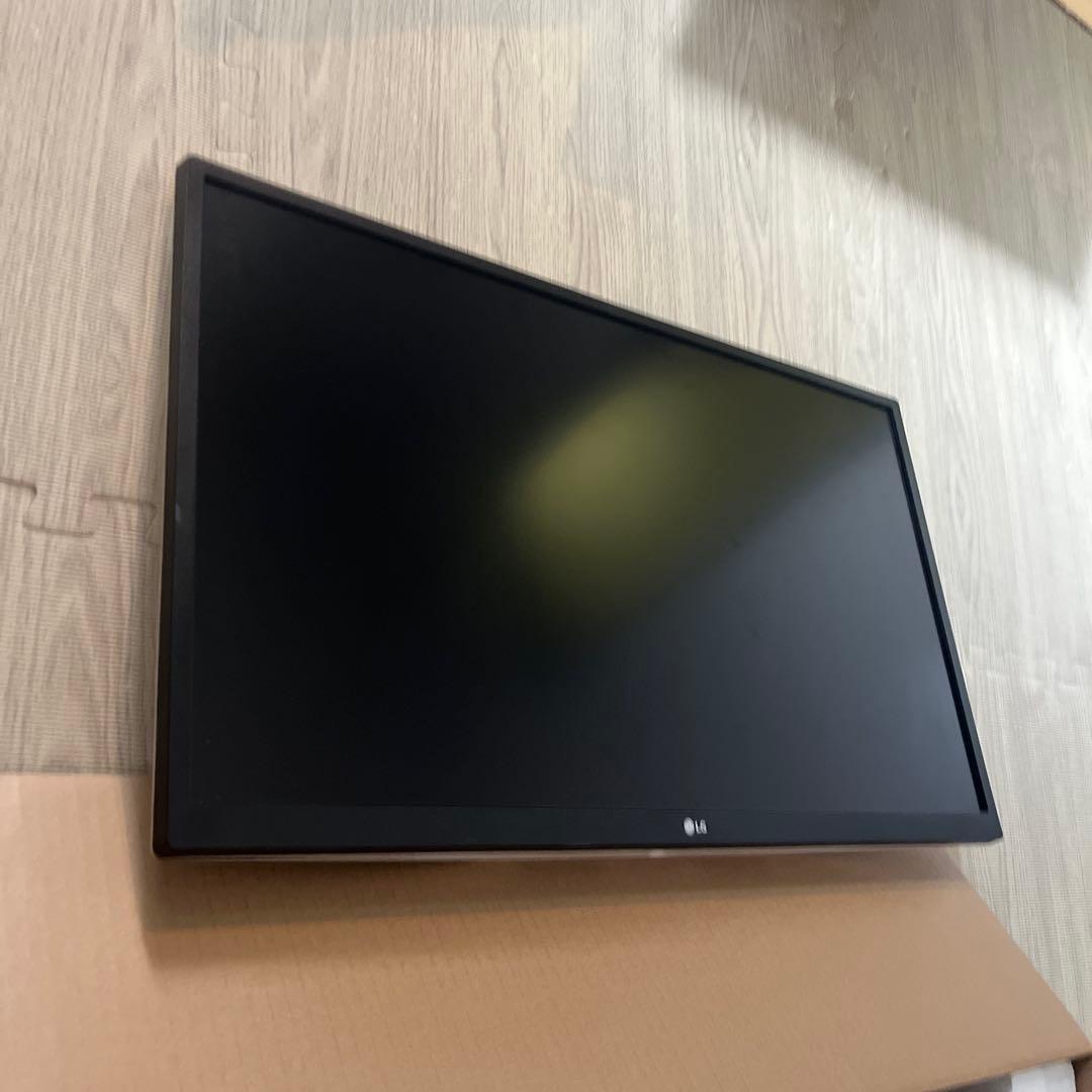 LG LG 27UL500 ディスプレイ・モニター本体