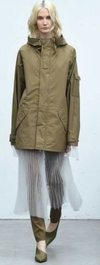 HYKE　フーディジャケット