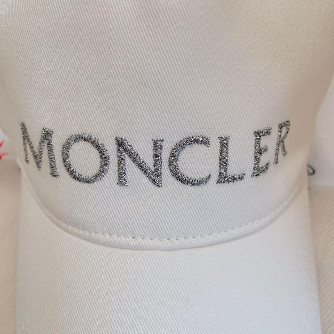 MONCLER ホワイト ベースボールキャップ