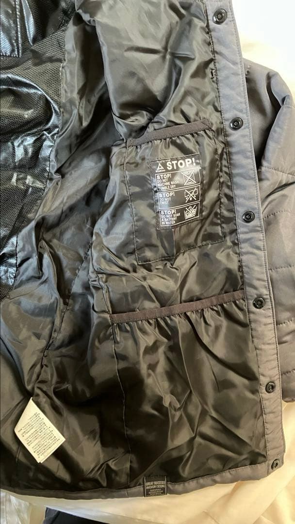 ワークマン ウィンドコアヒーターミドルインナー バッテリー付