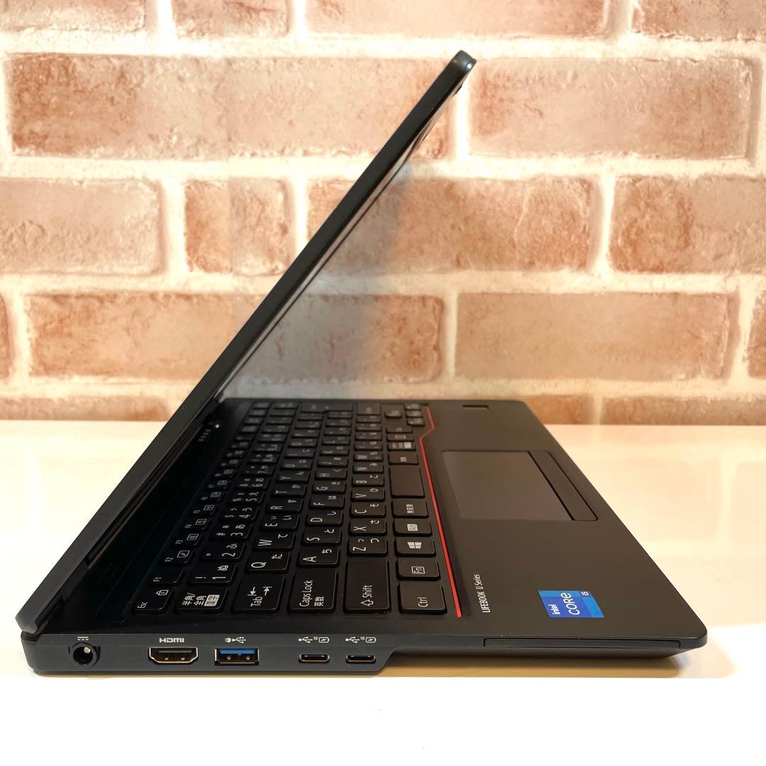 ★軽量モデル★ 美品 2021年製 第11世代 Corei5 富士通 VV9