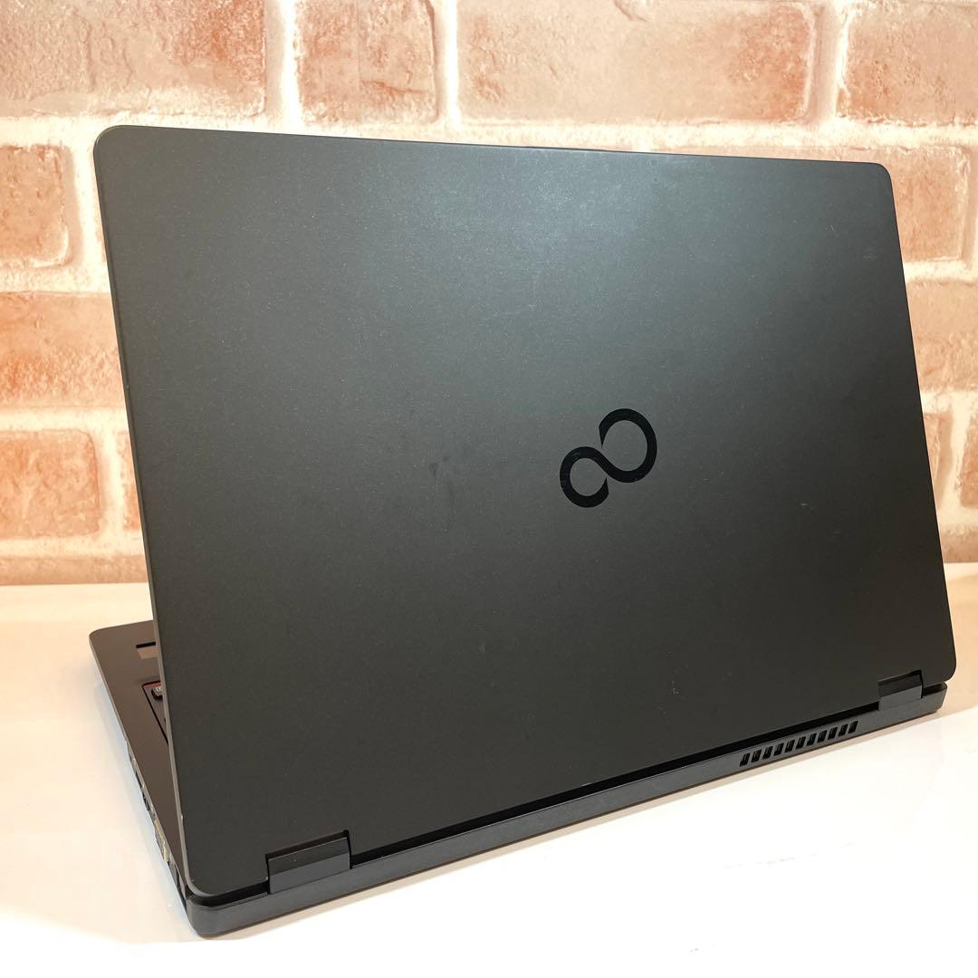 ★軽量モデル★ 美品 2021年製 第11世代 Corei5 富士通 VV9