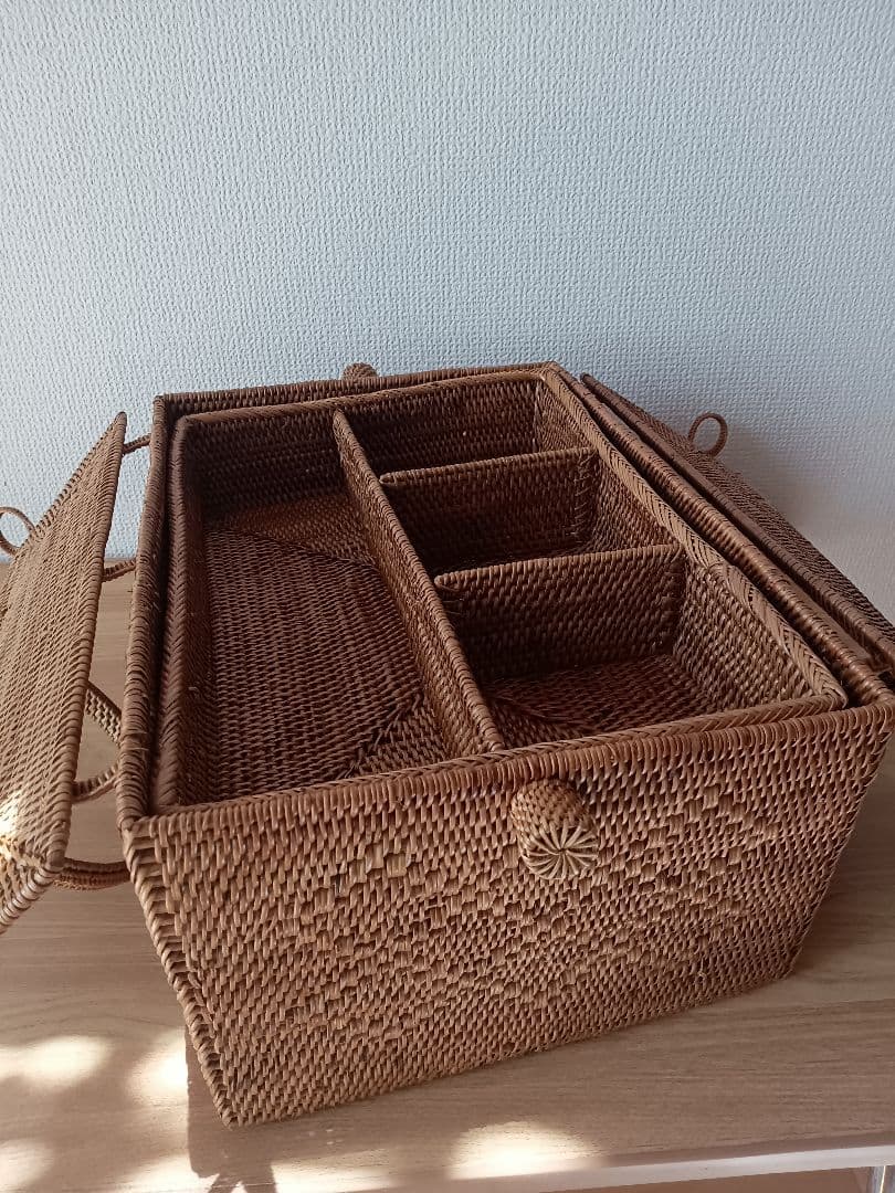 (新品)　トレー付　アタバスケット　かごバッグ　カゴ　ピクニック　バリ島　カゴ