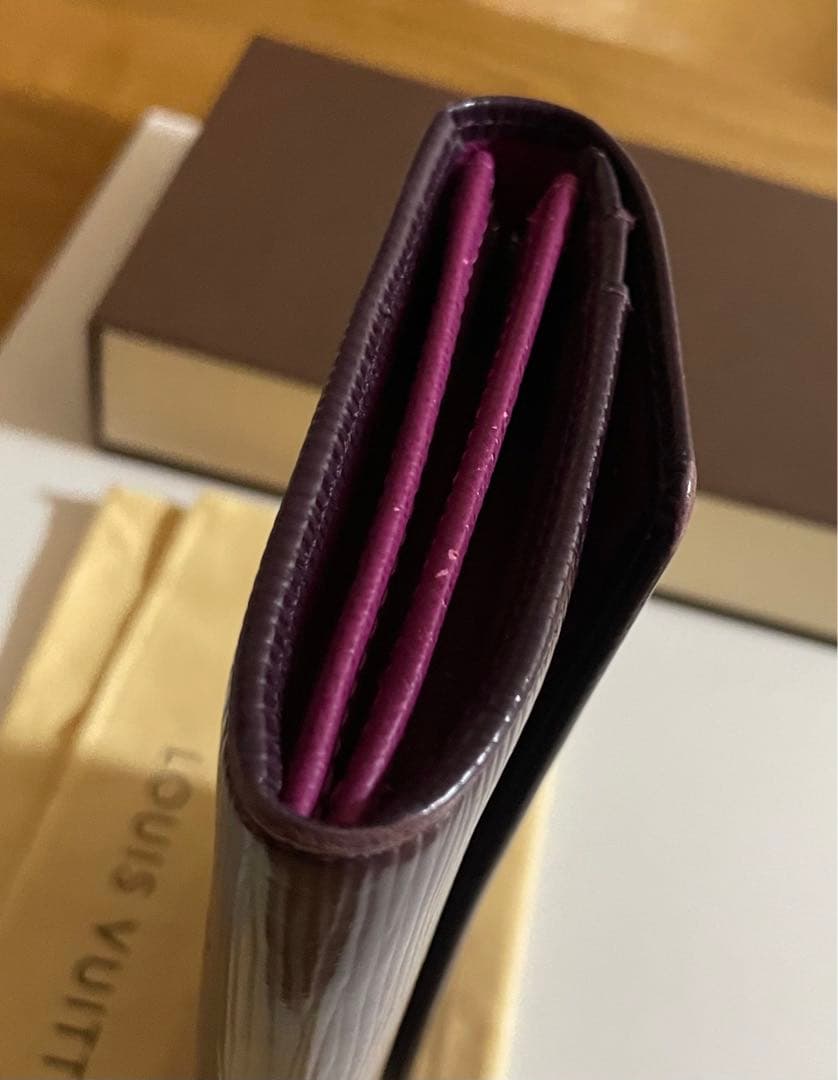 【美品】ルイヴィトン　財布　エピ サラ ポルトフォイユ・サラ 長財布