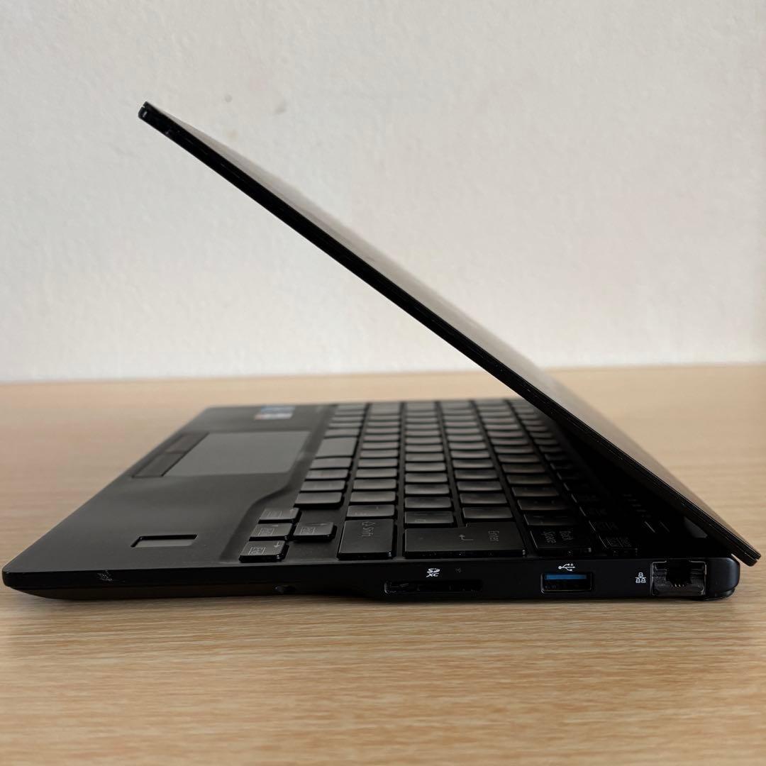 富士通 ノートパソコンLIFEBOOK U9311/F☆8GB/SSD256GB