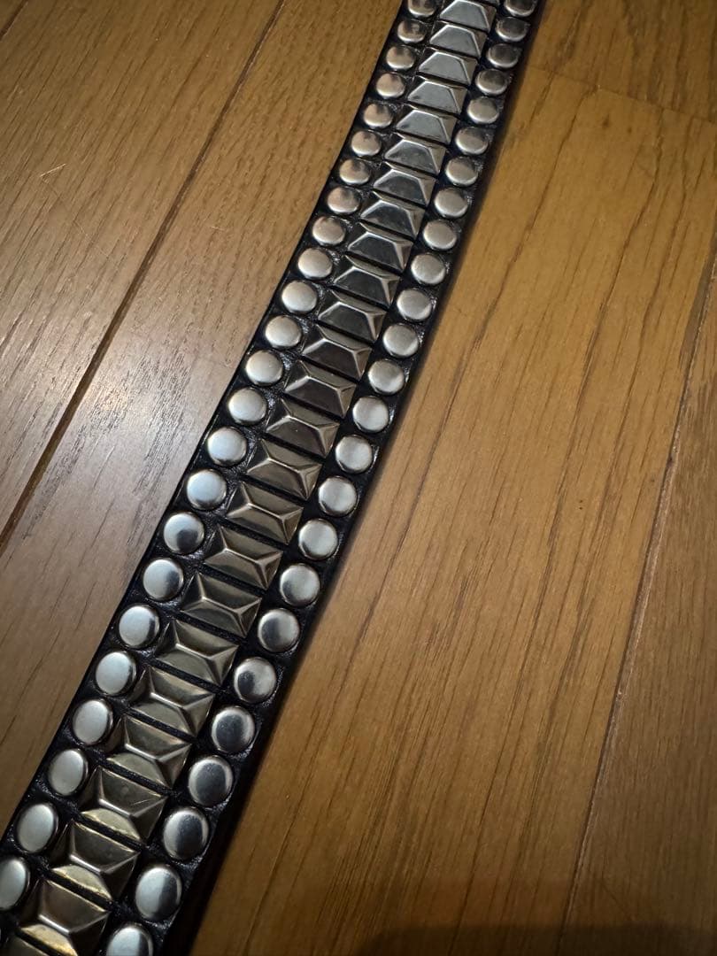 PEEL&LIFT スタッズベルト