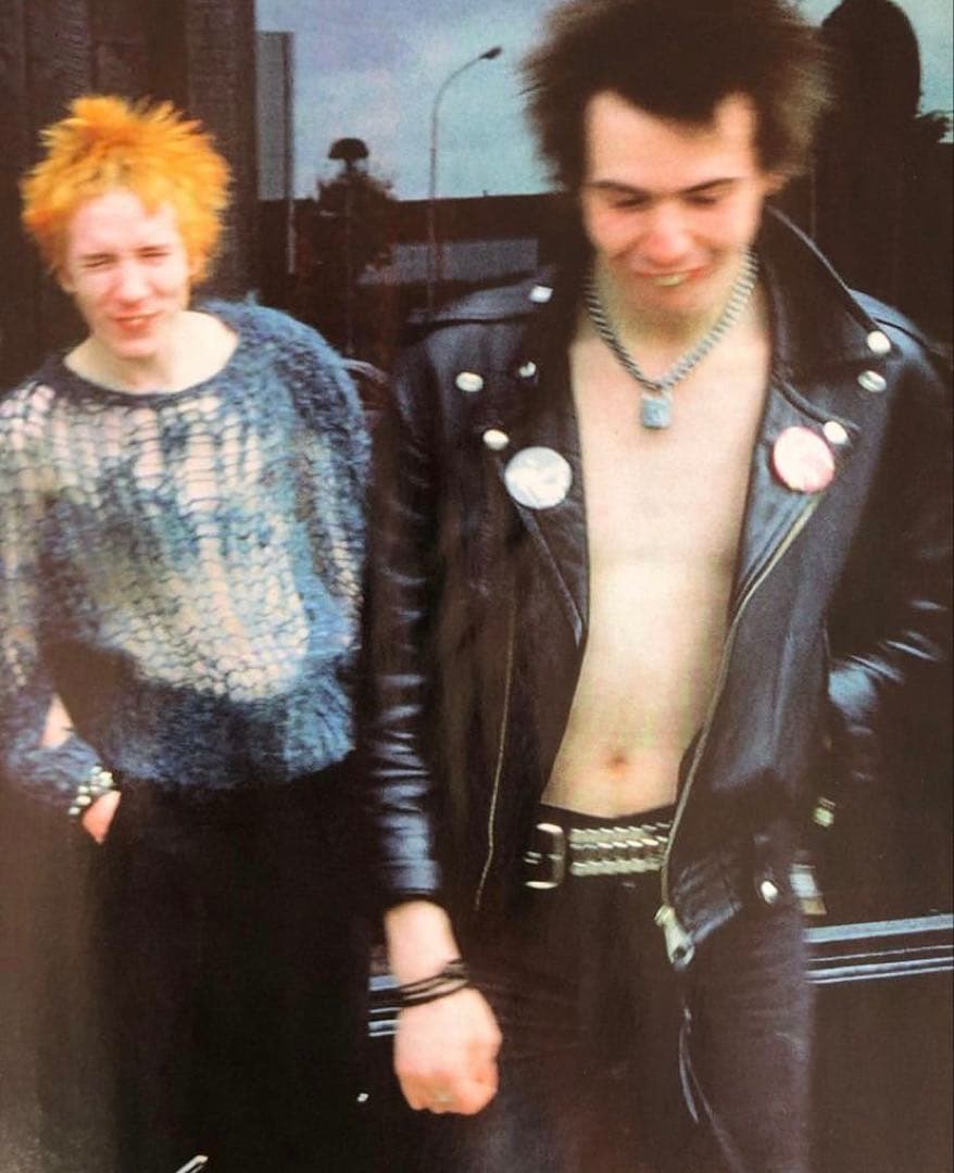 PEEL&LIFT スタッズベルト