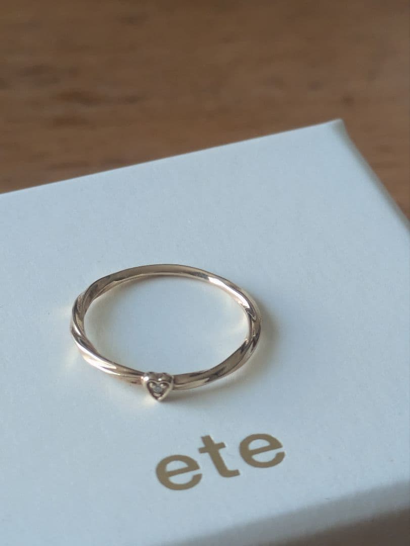 ete K10 ハートモチーフツイスト　リング