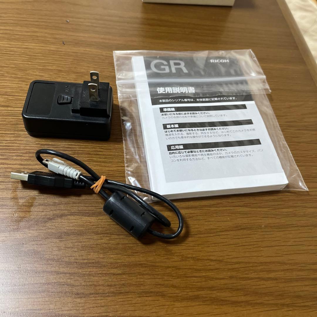 【美品】RICOH GR (APS-C) コンパクトデジタルカメラ