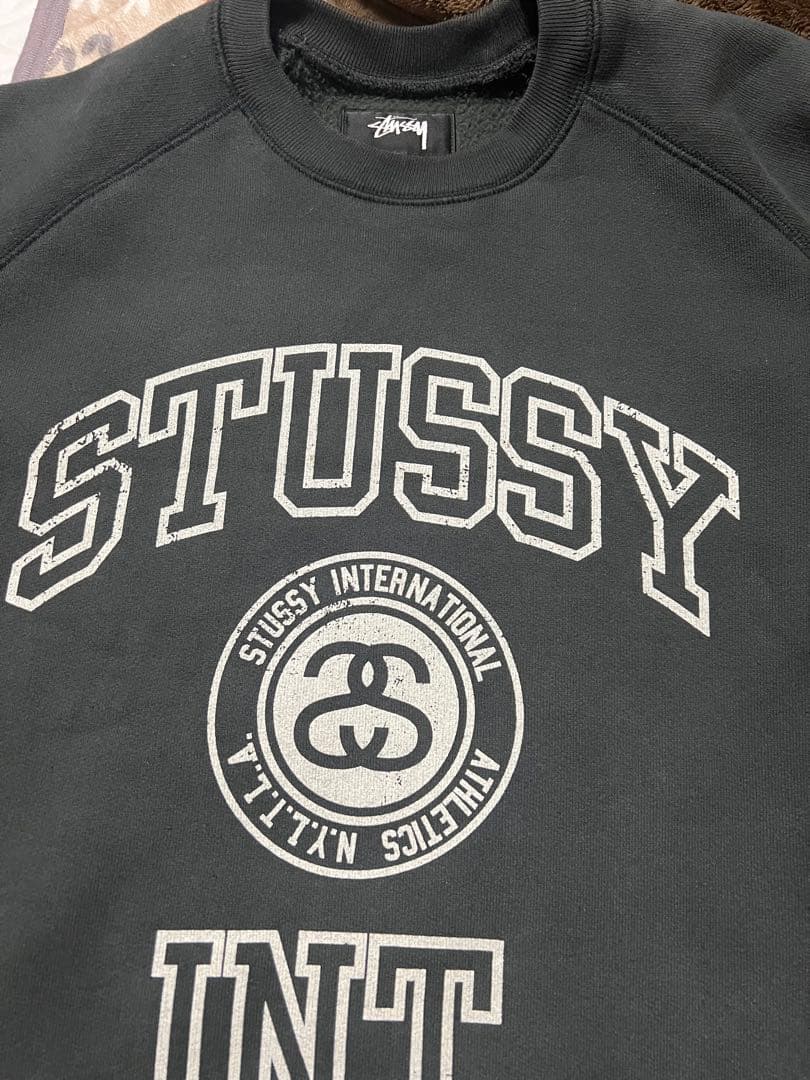 STUSSY ブラック スウェット M