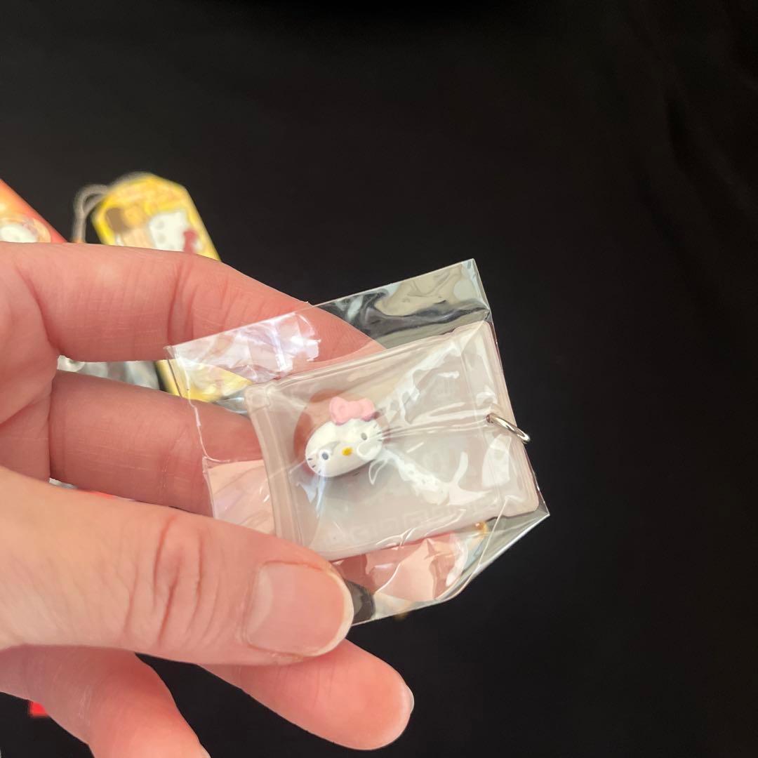 ダイヤモンド　キティストラップ10本