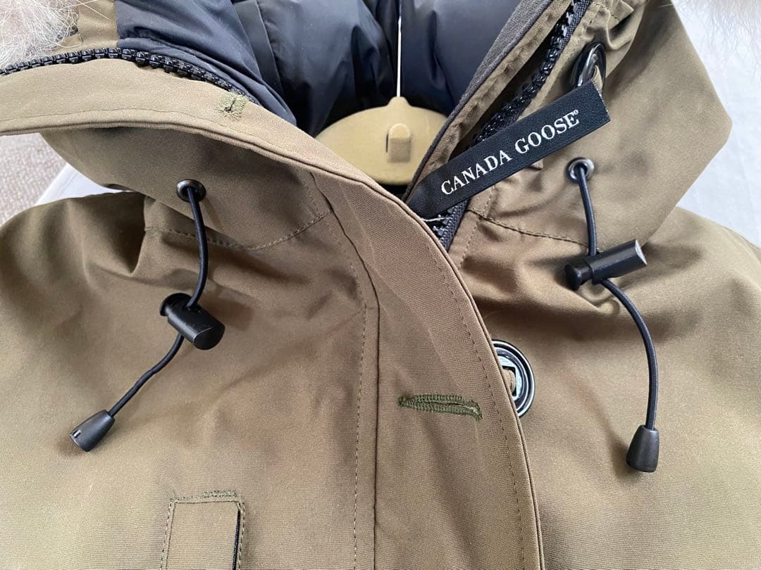【美品】カナダグース ファー付きダウン Sサイズ