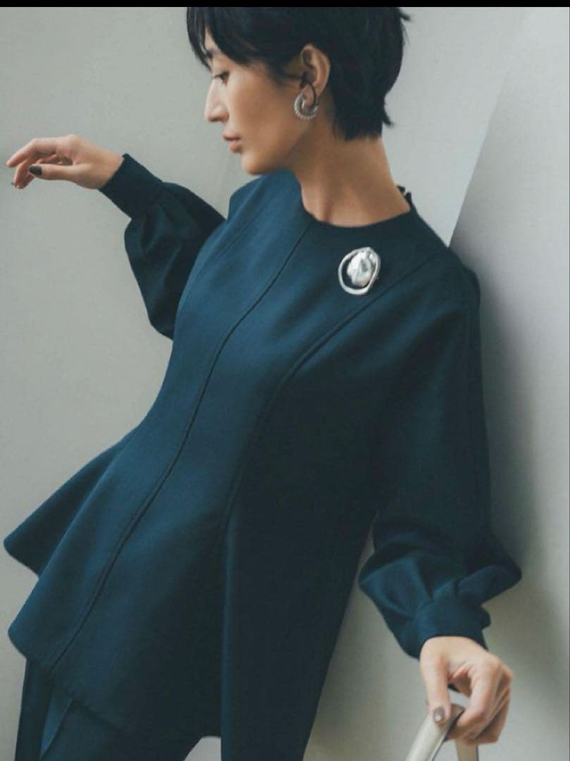 美品✨ミラオーウェン ペプラムトップスシガレットパンツSET UP