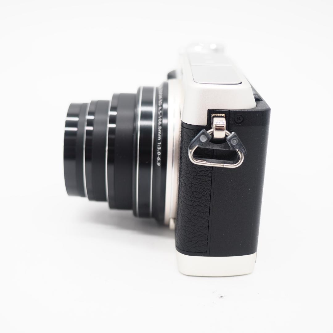 OLYMPUS デジタルカメラ STYLUS SH-1 シルバー